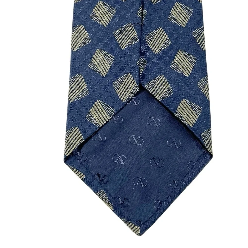 Valentino Cravatte Silk Tie Geometric Pattern Hand Made in Italy 55.5” x 3 7/8”